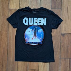 Queen Graphic Band T-shirt (M)